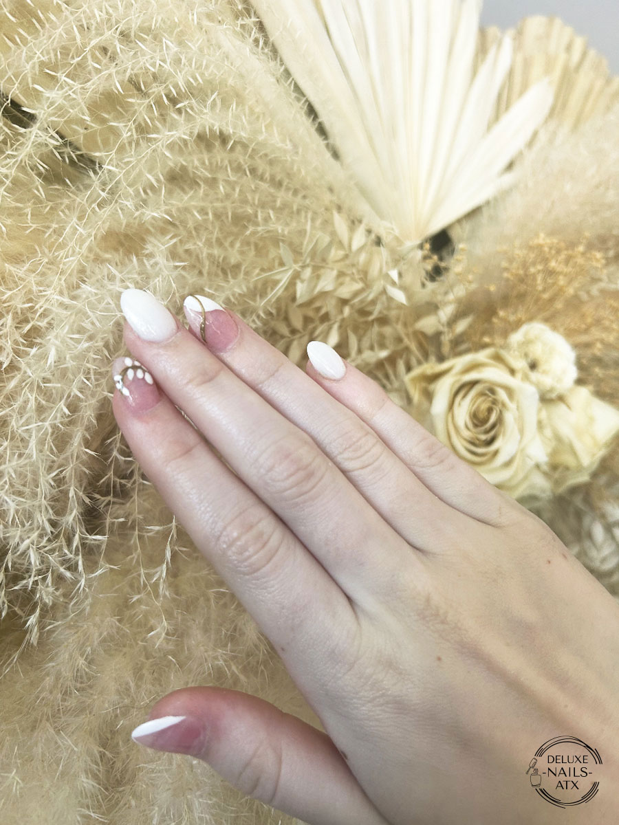 DELUXE NAILS ATX