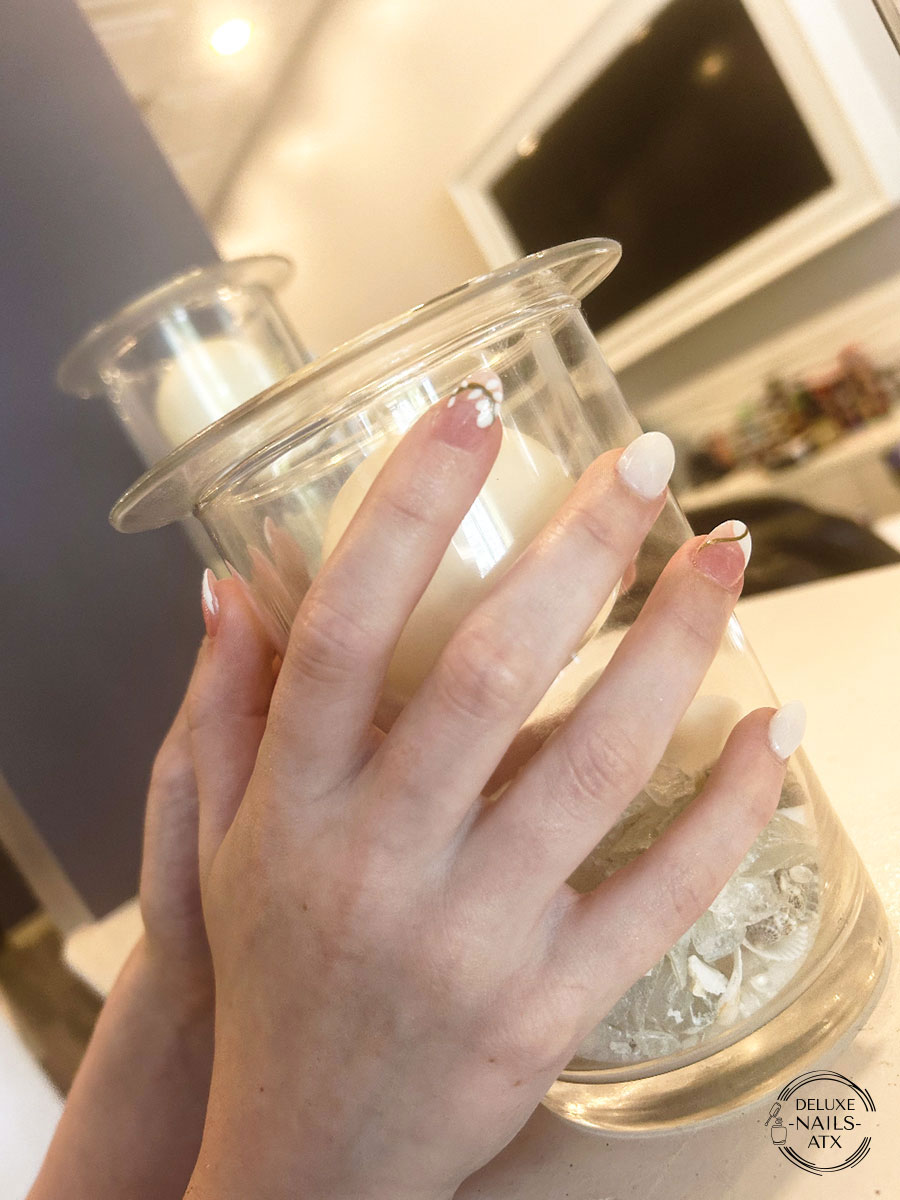 DELUXE NAILS ATX